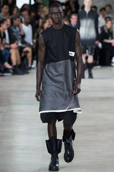Look 9